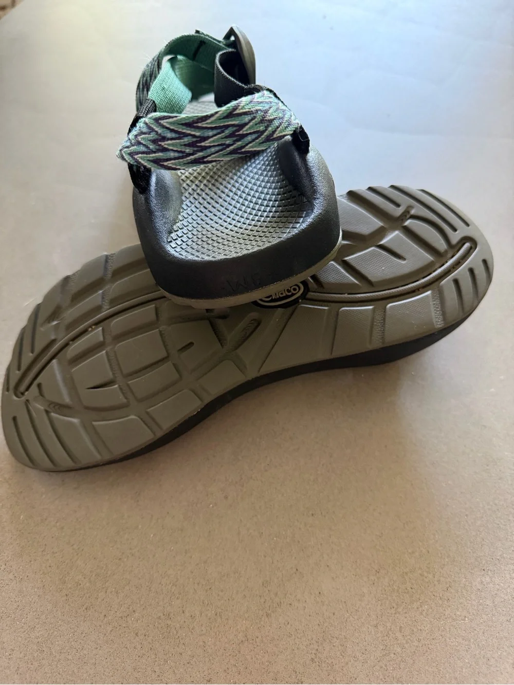 Chaco Women's Sandals with Mint and Black Woven Straps EUC
